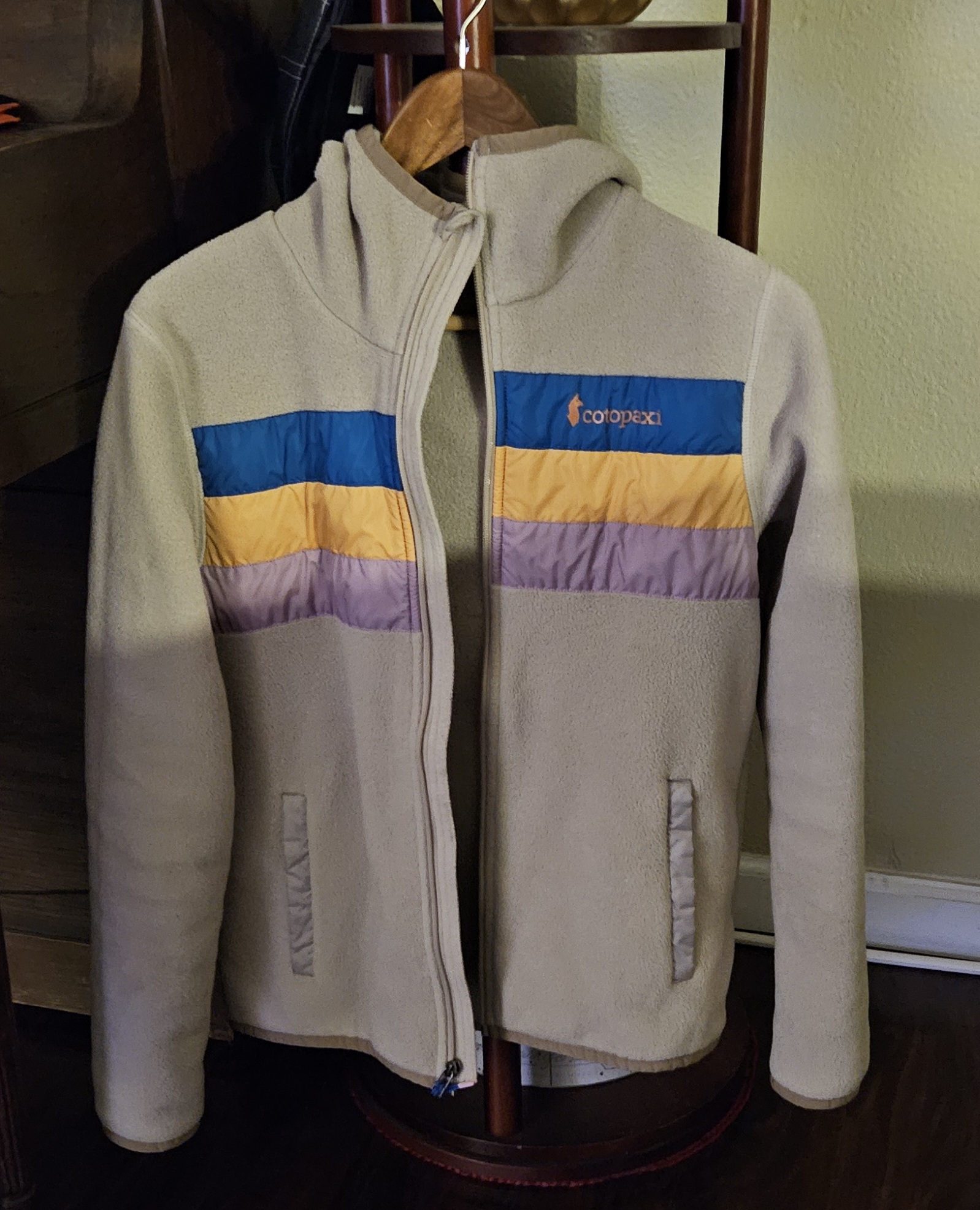 Stylish Cotopaxi Fleece Jacket